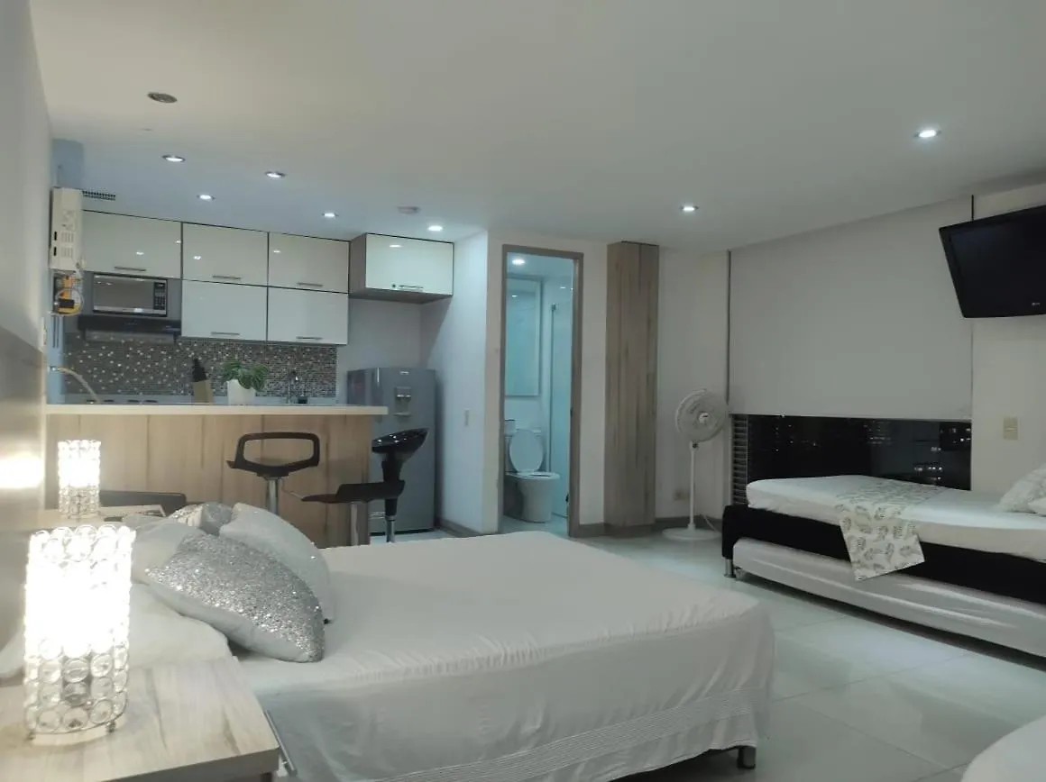 Excelente Apartamento Medellin 0*,