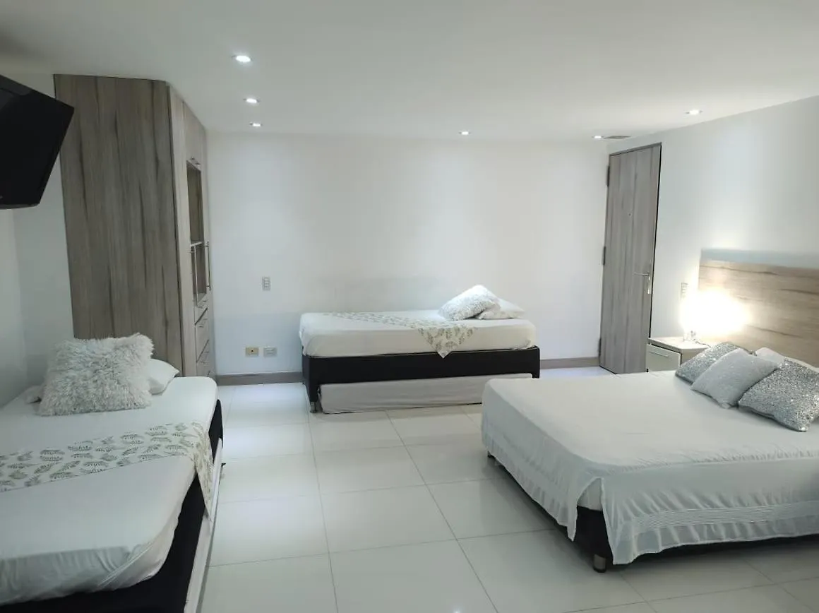 Excelente Apartamento Medellin 0*,