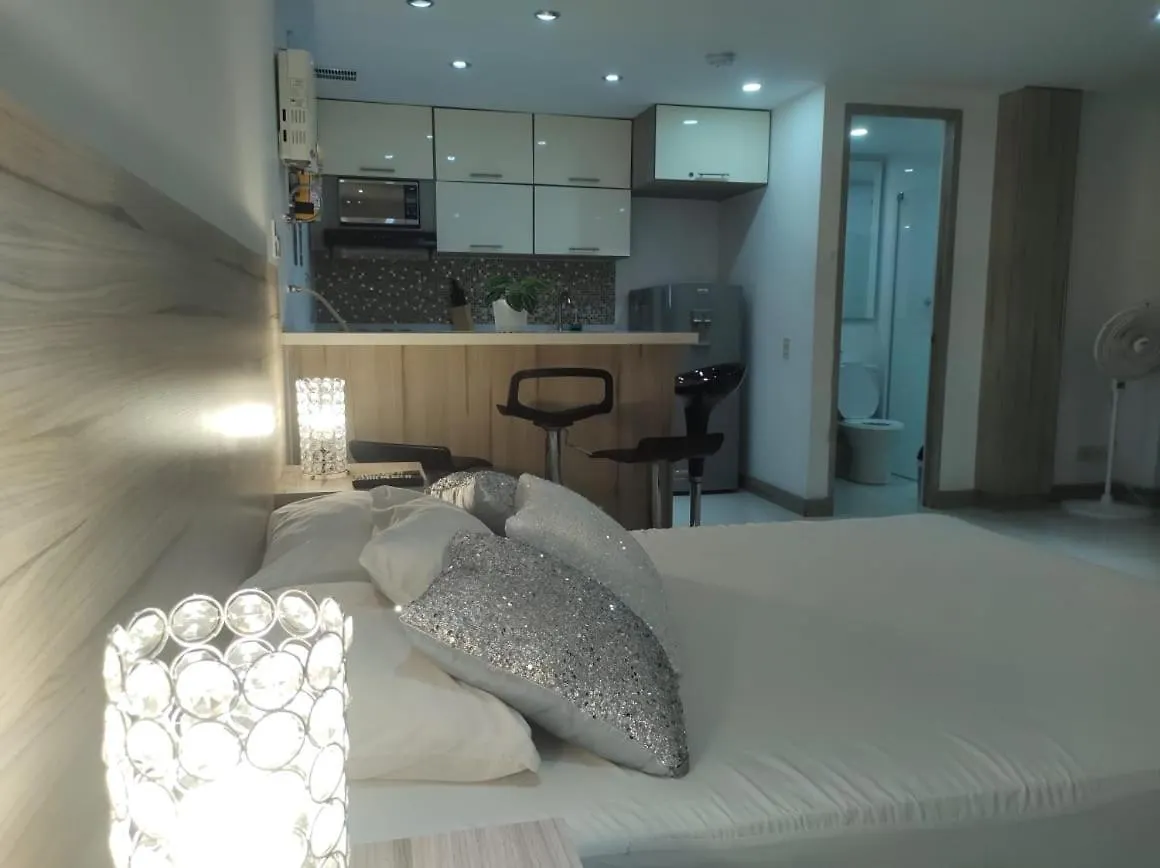 Excelente Apartamento Medellín 0*,
