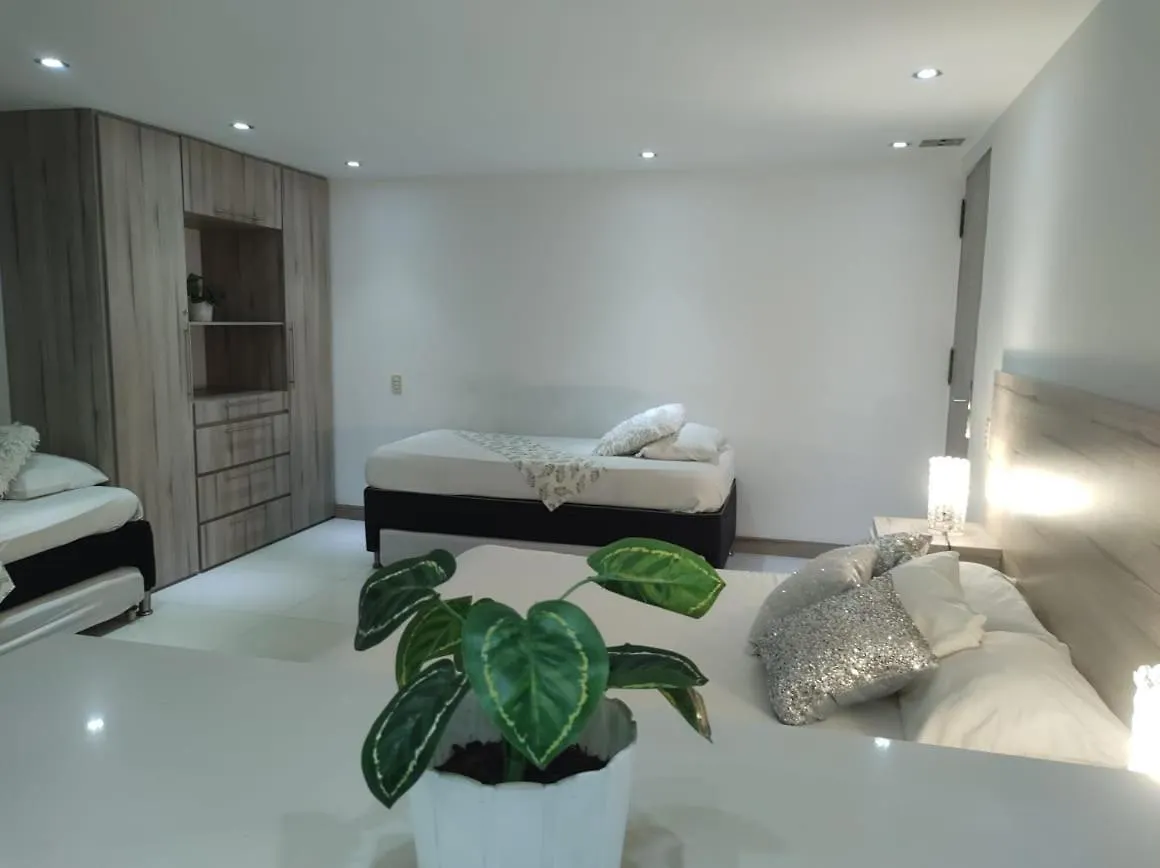 Excelente Apartamento Medellín Kolumbie